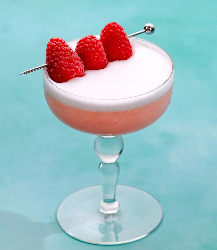 Illustration of a clover club cocktail